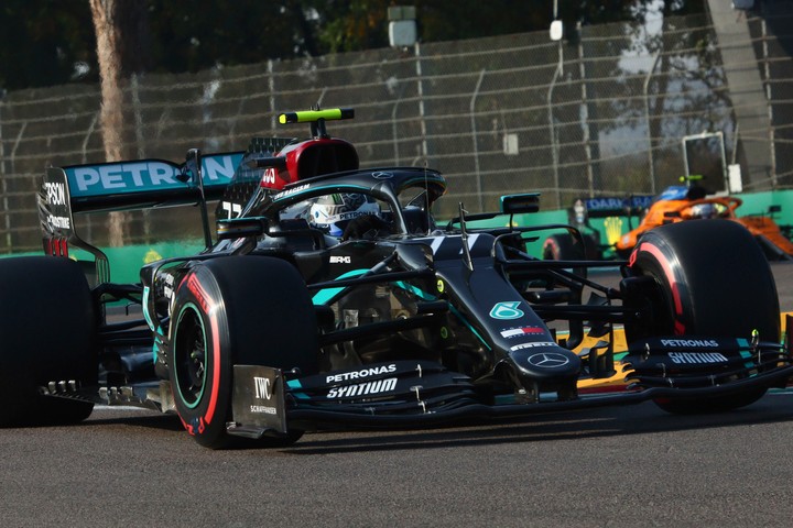 VC Emilia Romagna: Mercedes dominoval v kvalifikácii. Výborný výkon Gaslyho